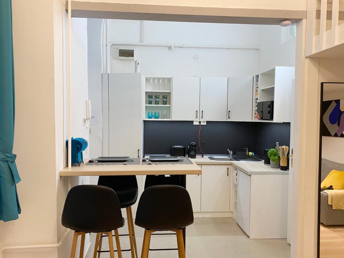 Goldart Design Apartment In The Heart Of Budapest Eksteriør bilde