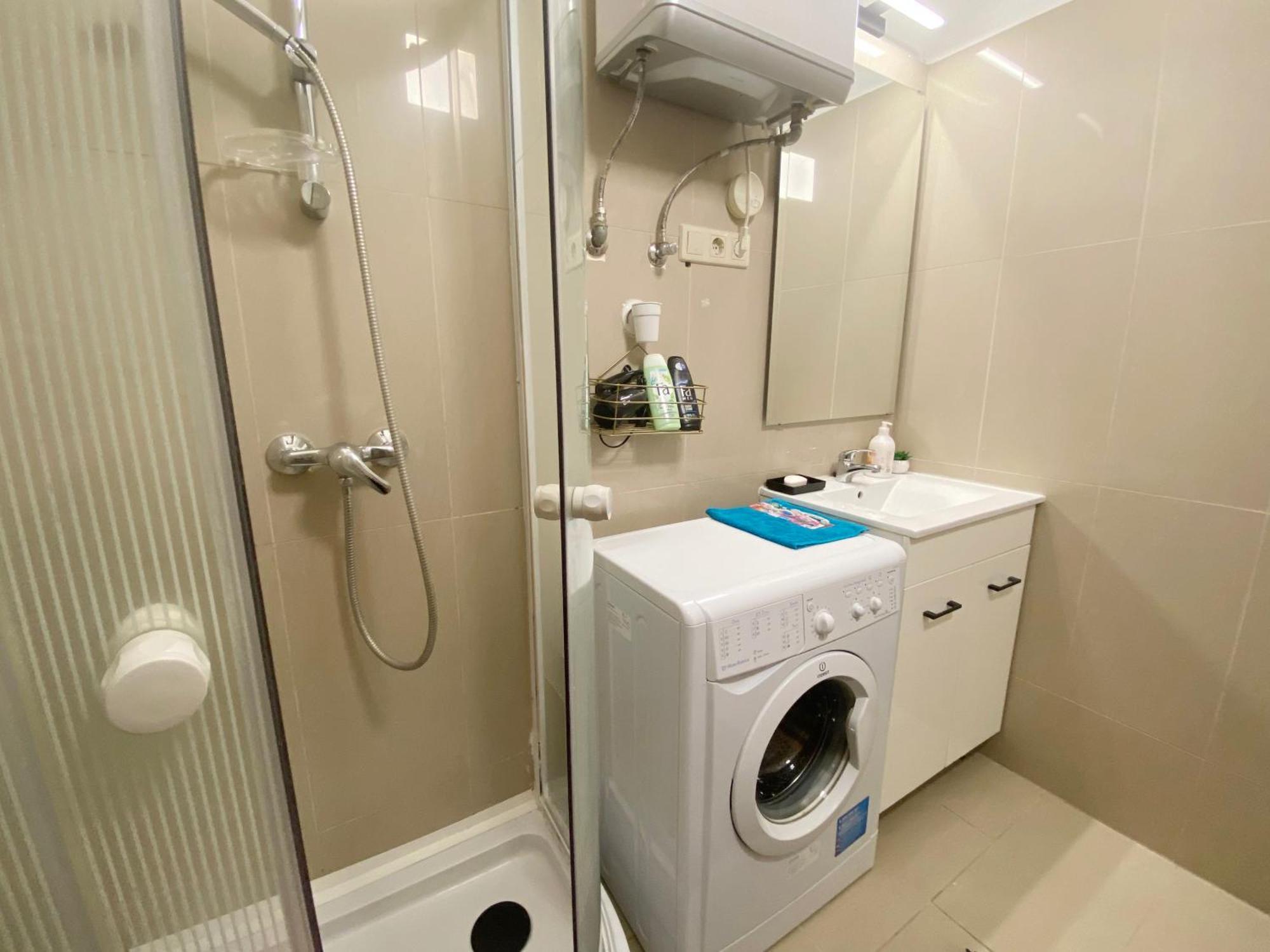 Goldart Design Apartment In The Heart Of Budapest Eksteriør bilde