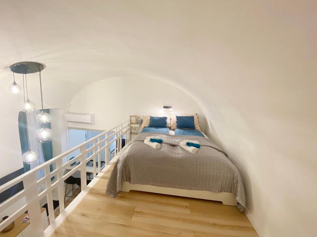 Goldart Design Apartment In The Heart Of Budapest Eksteriør bilde